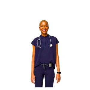 Figs Navy Rafaela oversized scrub top size Medium